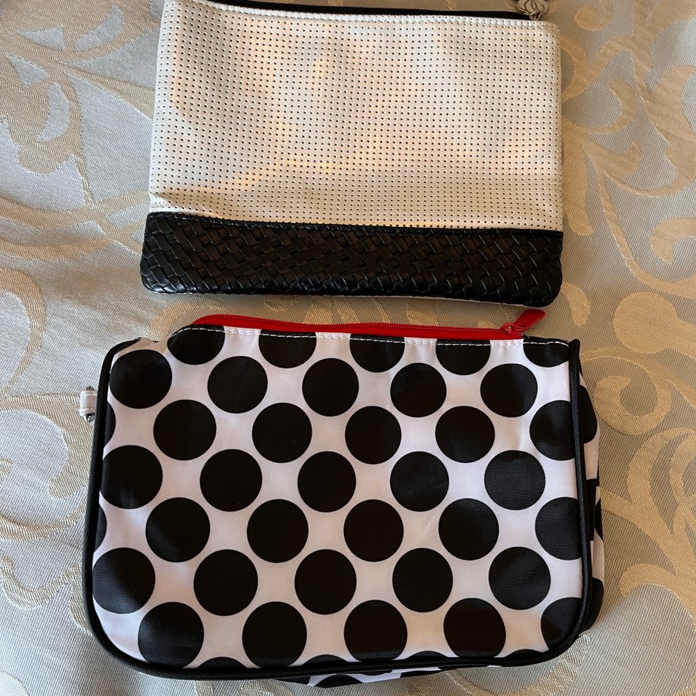 Assorted Makeup Bags - Picture 2 of 2